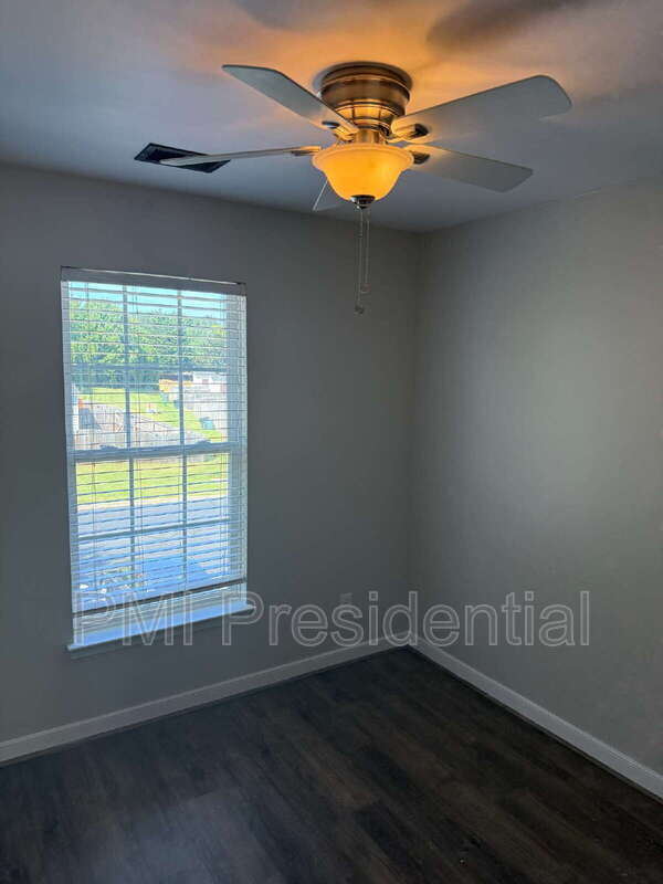 Building Photo - 1213 Magnolia Pointe Blvd