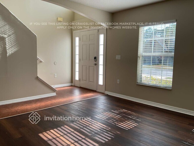 Building Photo - 3174 Burdock Ave