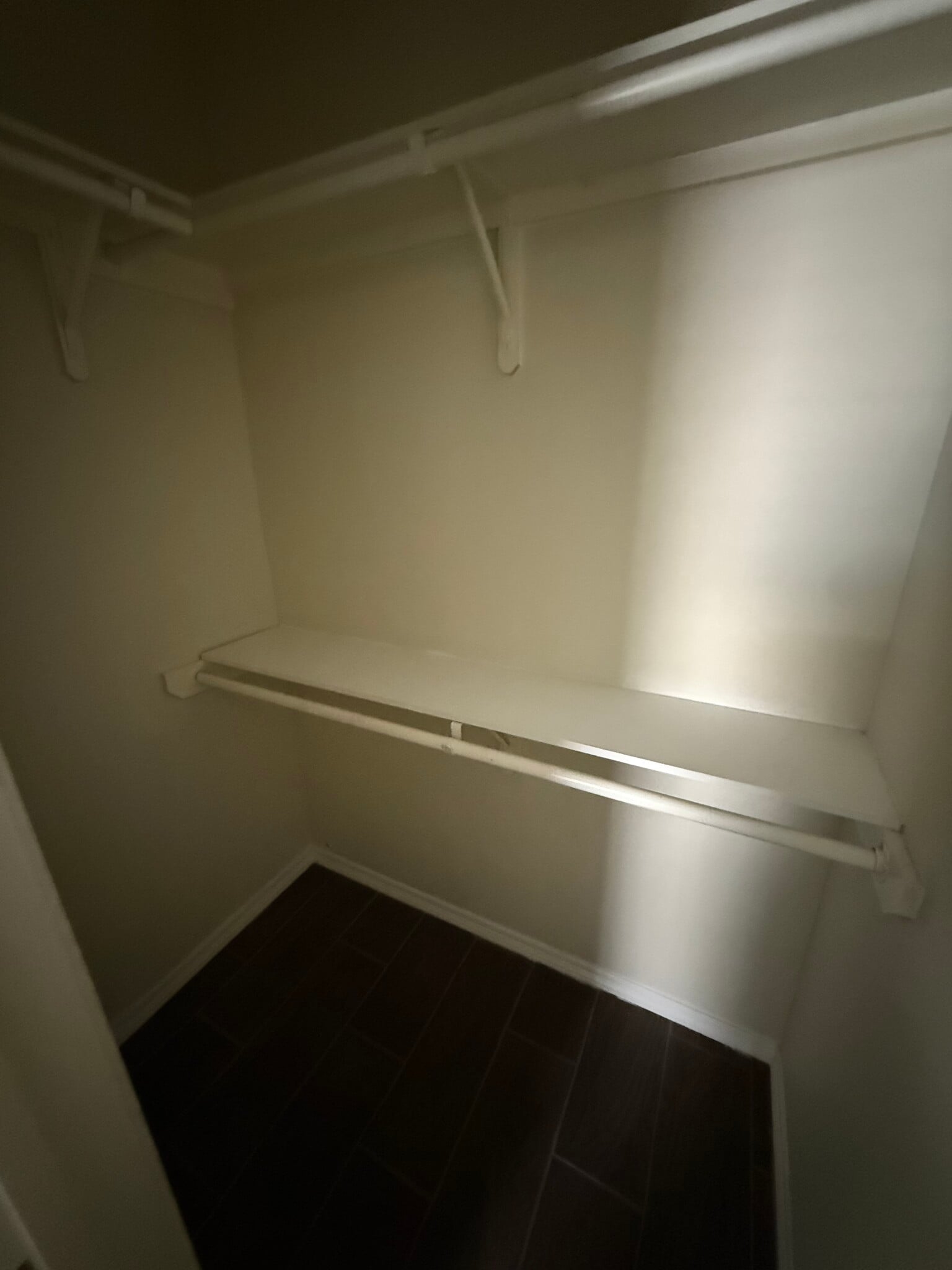 Closet - 1008 Calle Naranja