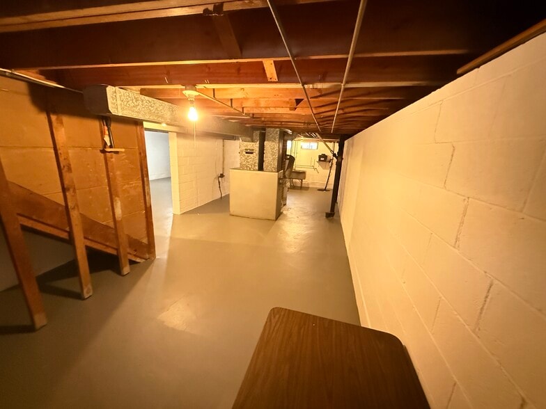 Building Photo - 4820 Green Rd