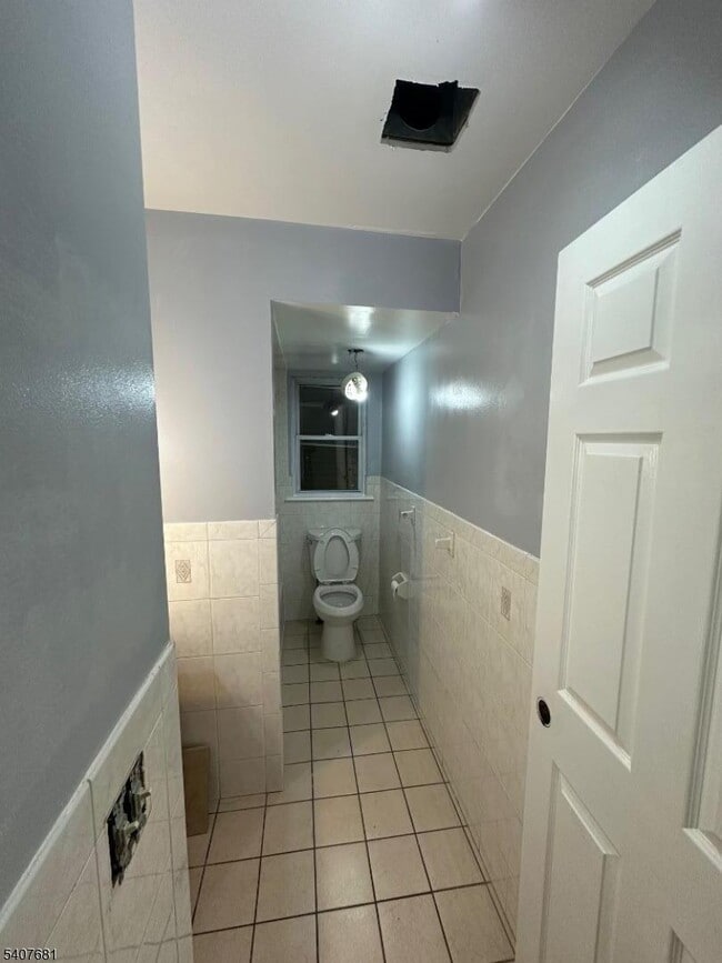 Building Photo - 28 Branford St