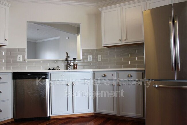 Building Photo - 9900 Prince Royal Pl