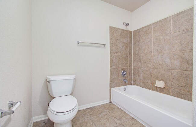 Building Photo - 23714 Legacy Oak St