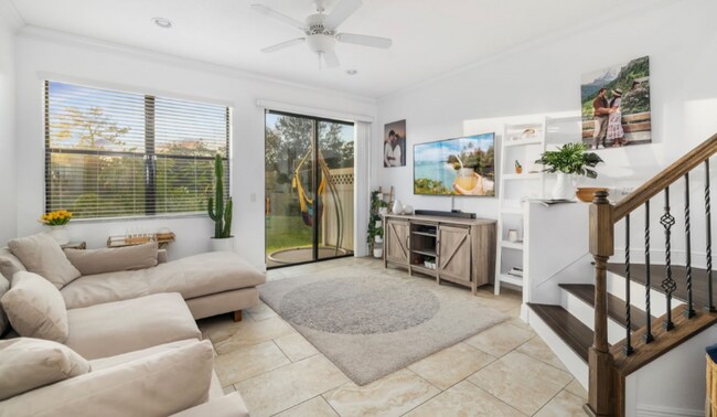 Building Photo - 263 Crew Ct