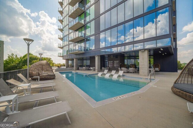 Building Photo - 788 West Marietta St NW