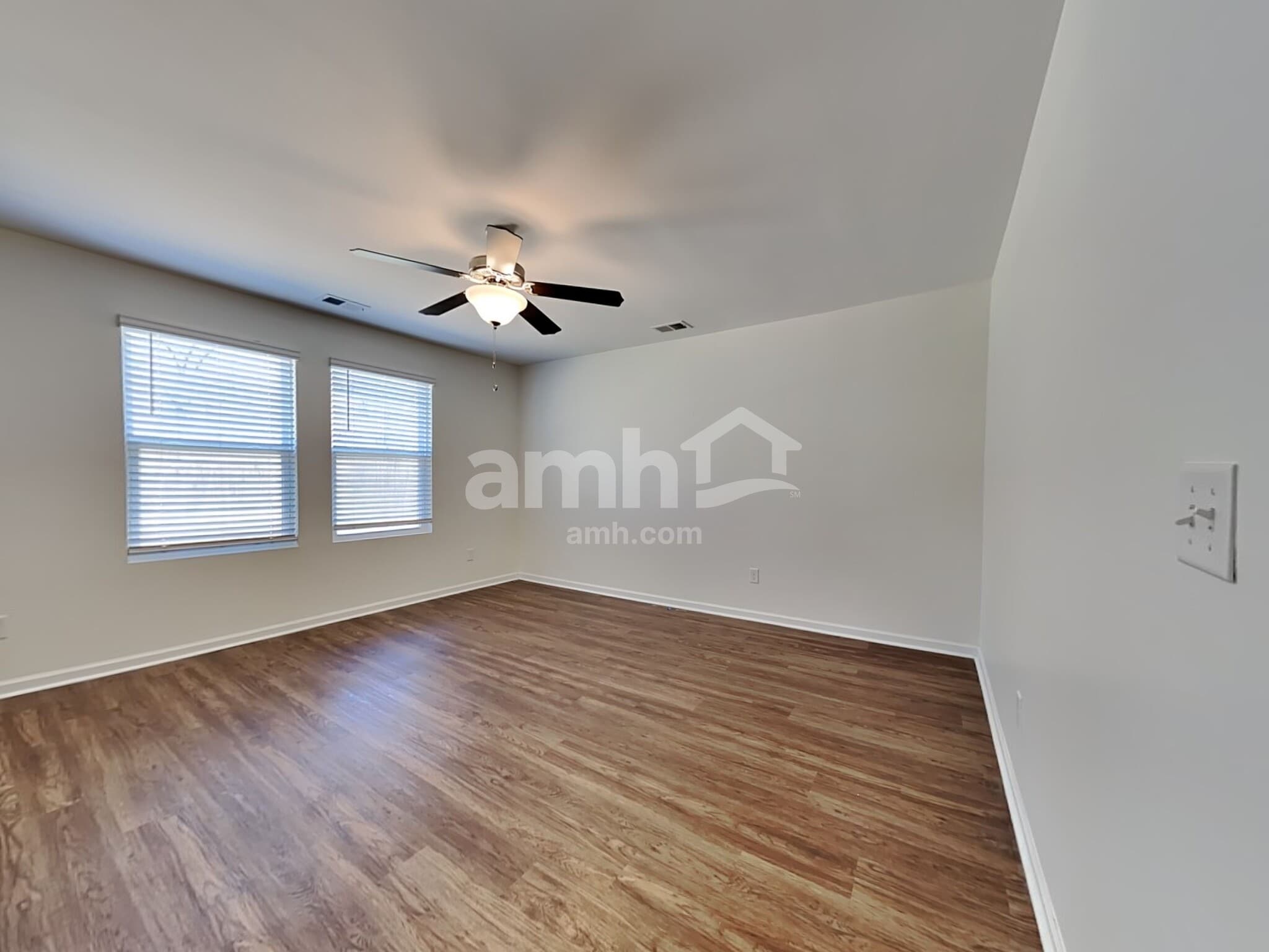 Building Photo - 167 Orion Way
