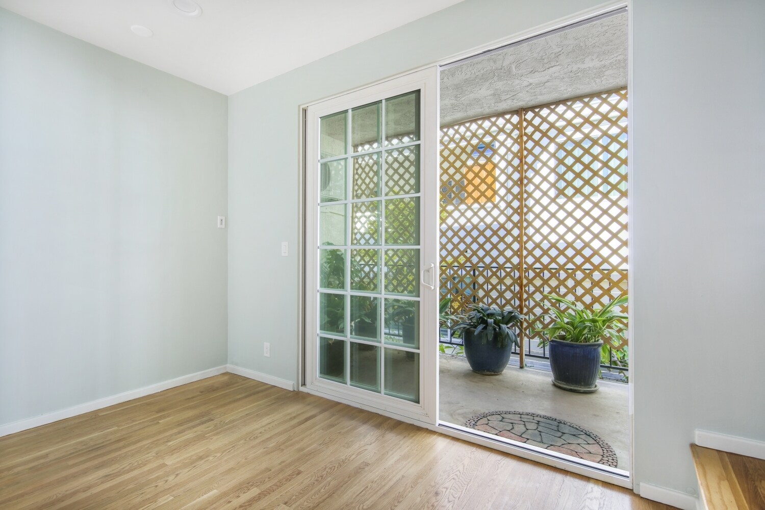 Building Photo - 1020 19th St