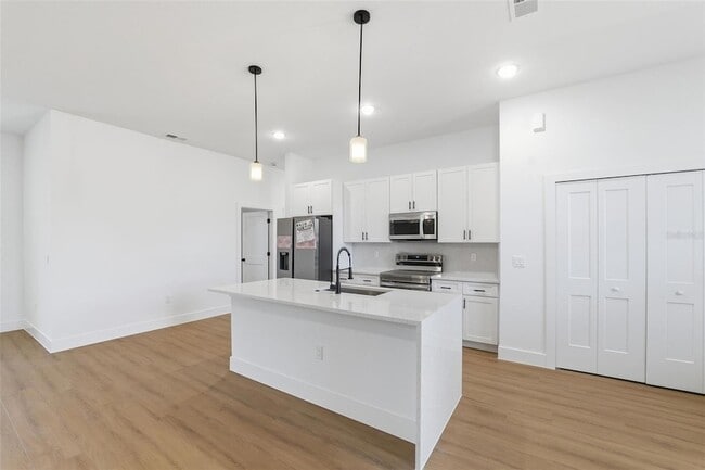 Building Photo - 6531 SW 131 Pl