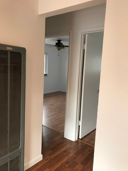 Building Photo - 166 Echo Ave