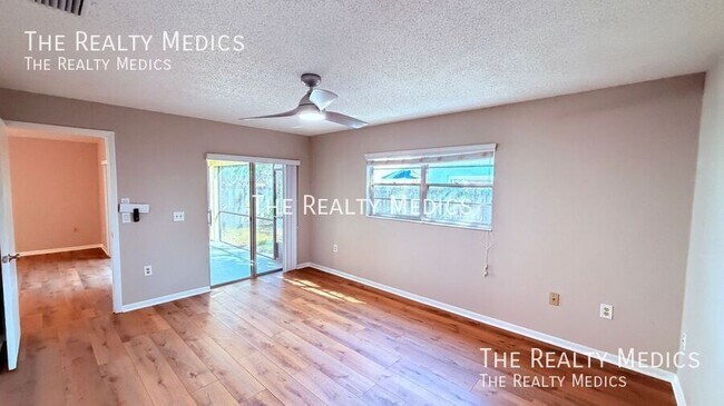 Building Photo - 10609 Wyndcliff Dr