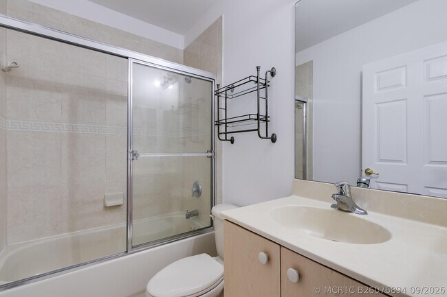 Building Photo - 2830 SW 82nd Ave