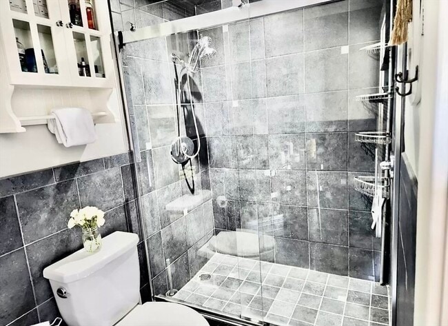 Building Photo - 166 Quincy Shore Dr