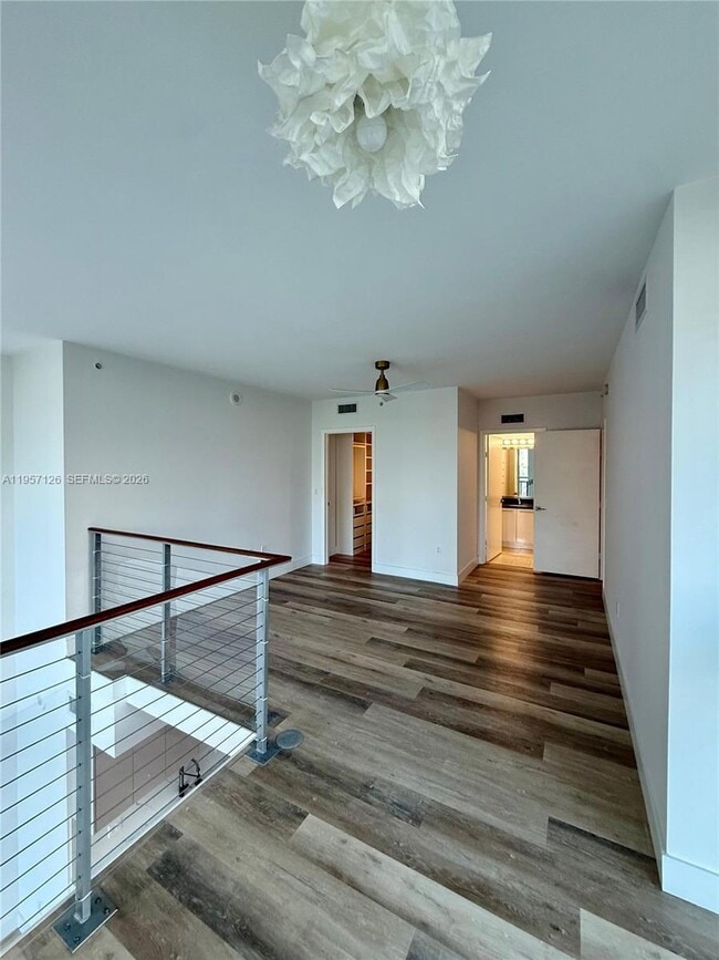 Building Photo - 90 SW 3rd St