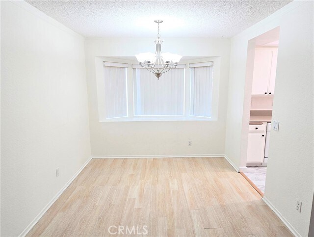 Building Photo - 630 W Dryden St