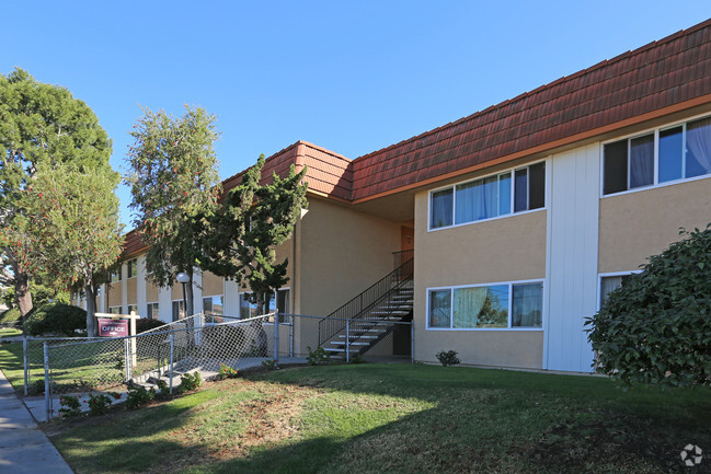 Building Photo - Casa De Miranda Apartments