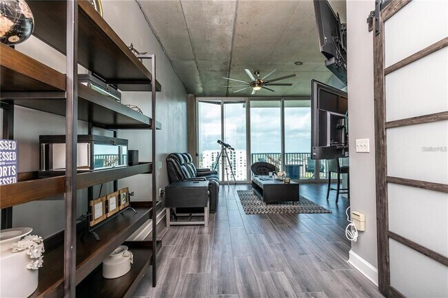 Building Photo - 777 N Ashley Dr