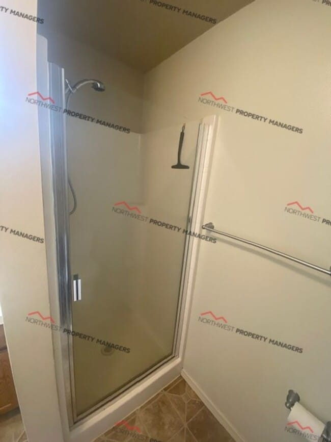 Building Photo - STATUS: AVAILABLE | R202 | $1895.00 + $100...