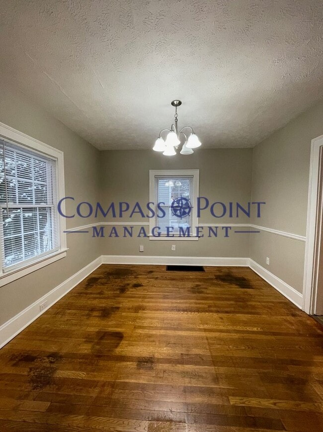 Building Photo - Welcome To Your New Home! FIRST MONTH'S RENT FREE!!