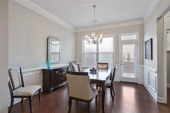 Building Photo - 2641 Portbury Place Northeast