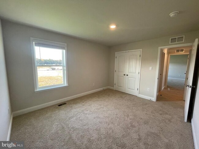 Building Photo - 33016 Blue Iris Rd