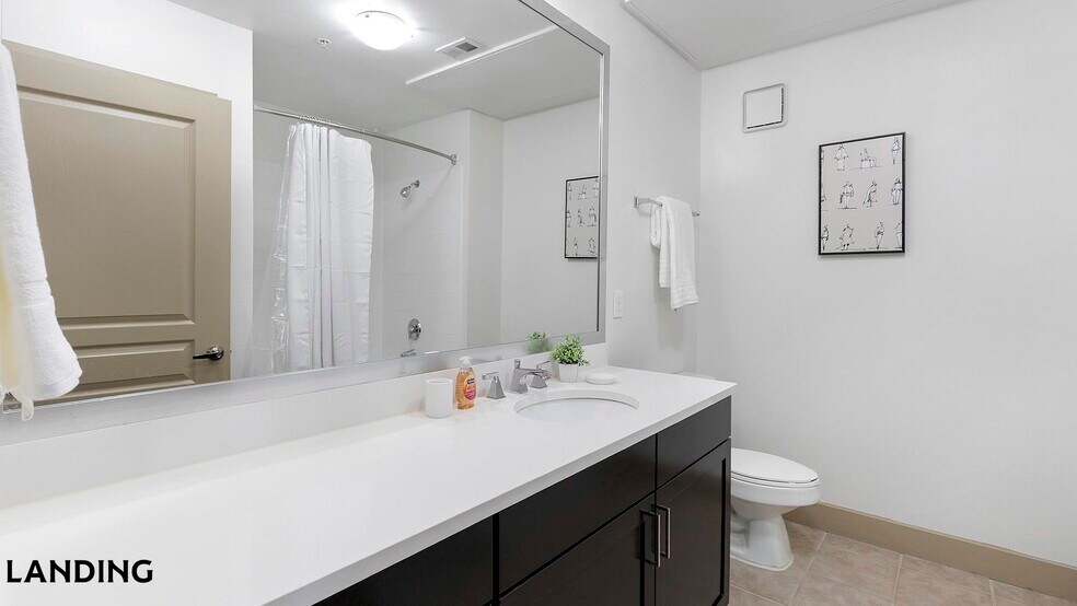 Building Photo - 5005 Galleria Dr