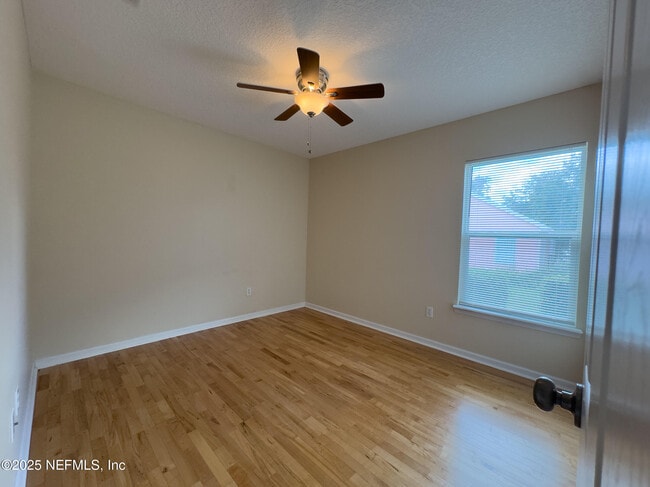 Building Photo - 100 Ashton Cir