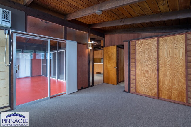 Building Photo - 1466 Oili Loop