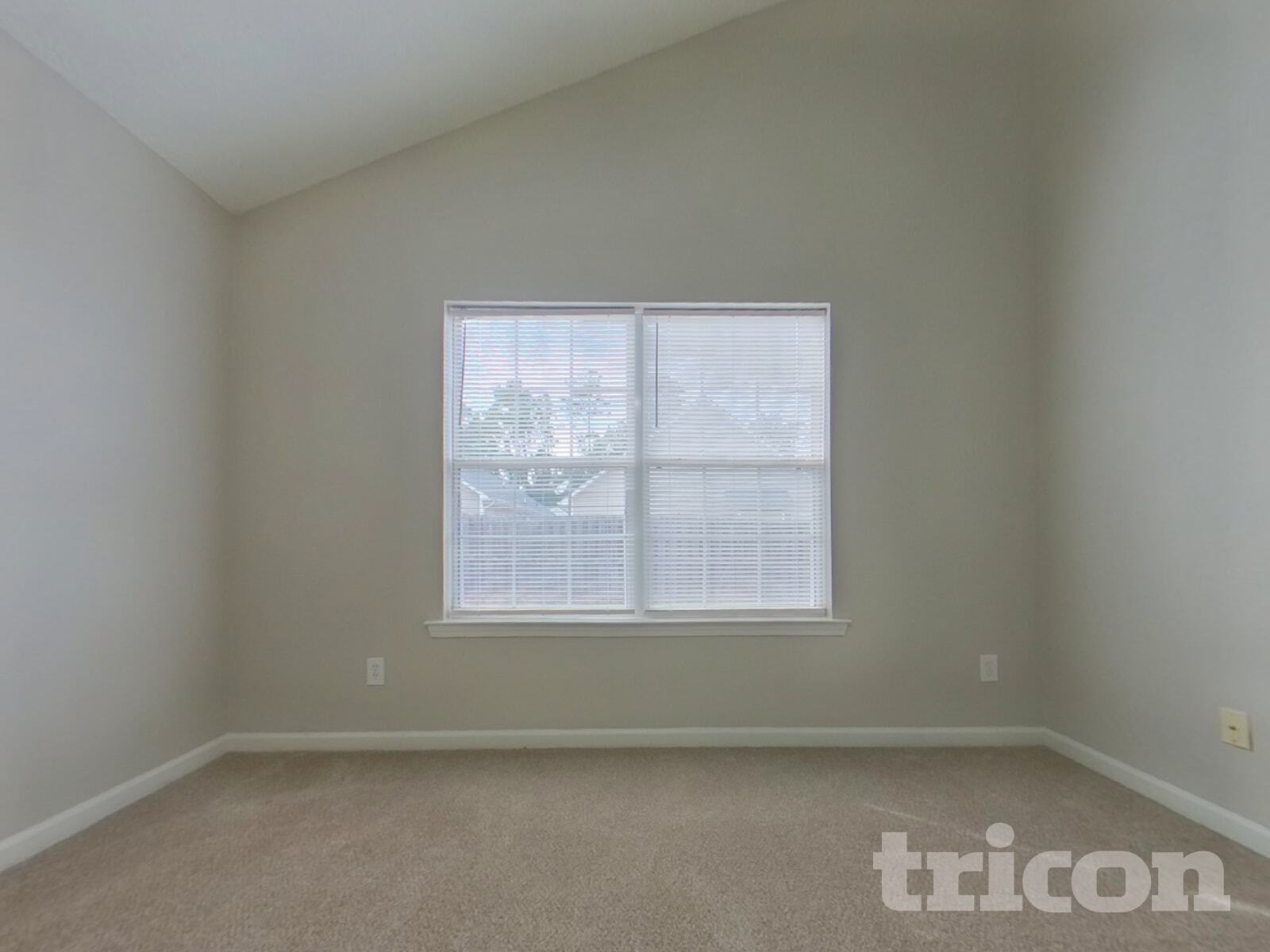 Building Photo - 819 Chablis Dr