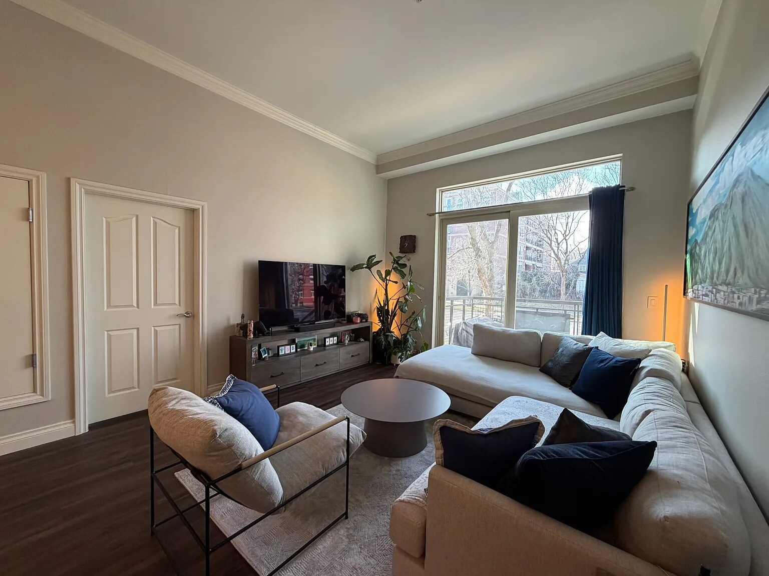 Open concept living with 11.5' vaulted ceilings and tons of natural light - 1700 N Emerson St