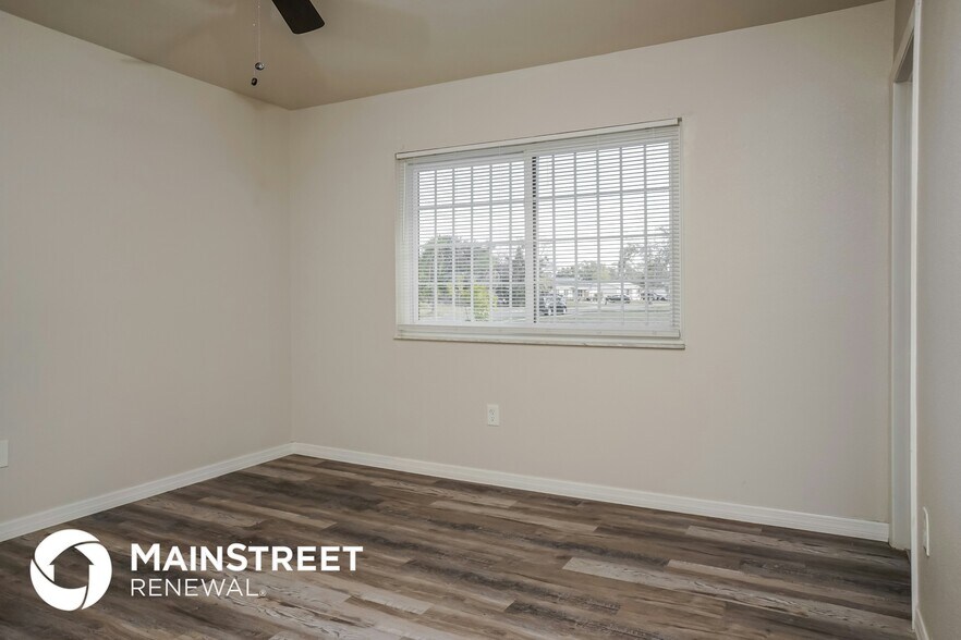 Building Photo - 5940 Talbrook Rd