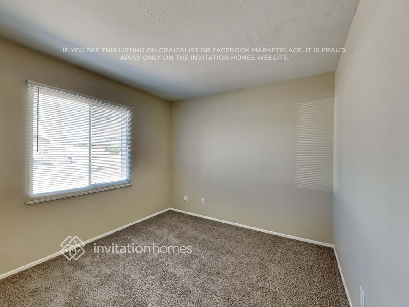 Building Photo - 3265 W Country Gables Dr