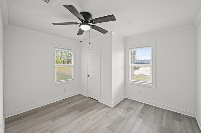 Building Photo - 205 Raymond St