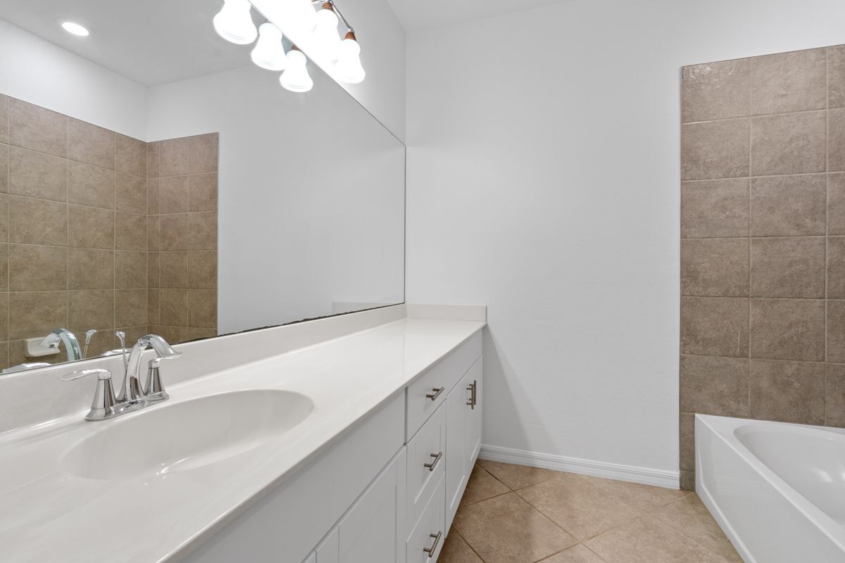 Building Photo - 12559 Westhaven Way