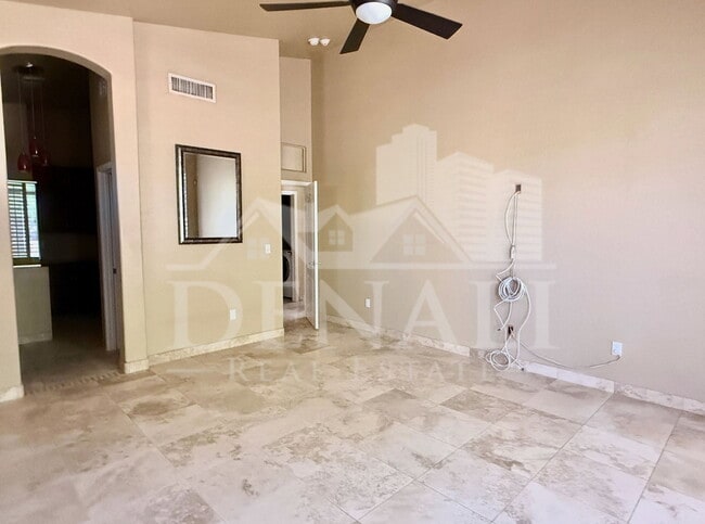 Building Photo - 3533 N Desert Oasis