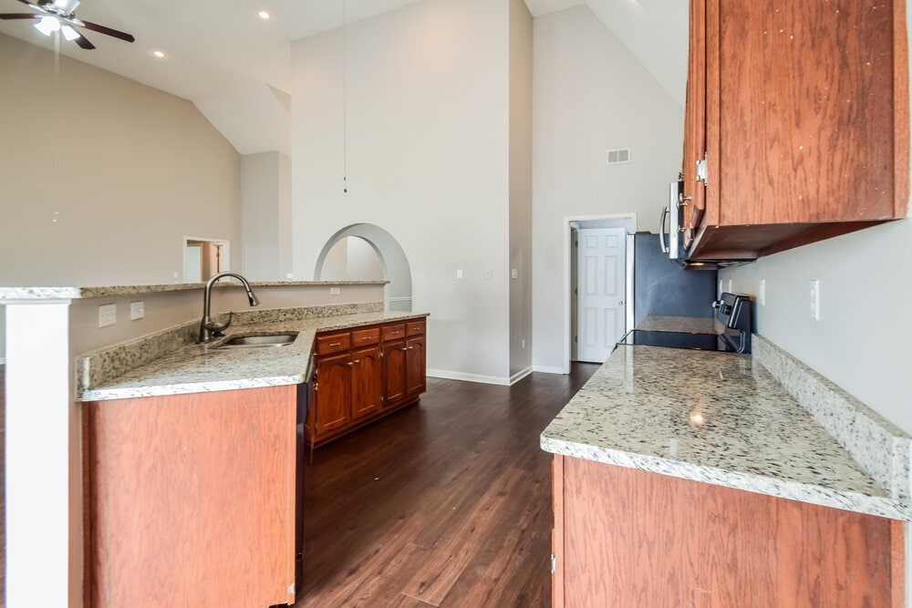 Building Photo - 5678 Kuykendall Dr