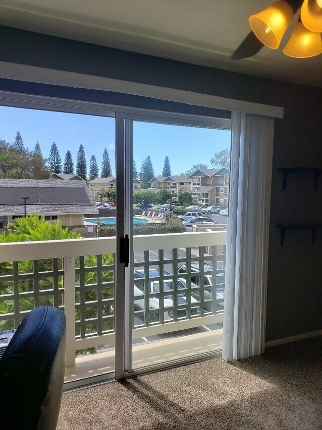 Building Photo - Beautiful Fully Furnished Condo
