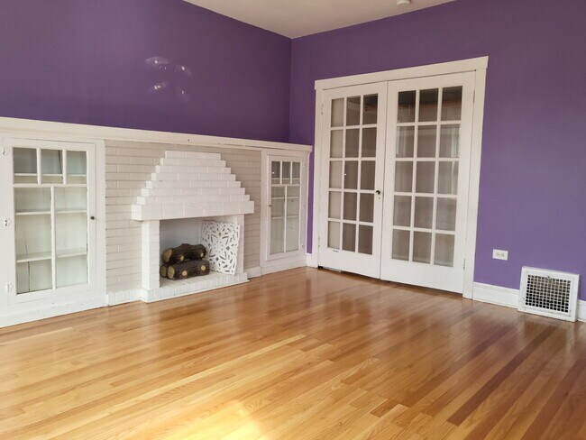 Building Photo - 1651 N Central Ave