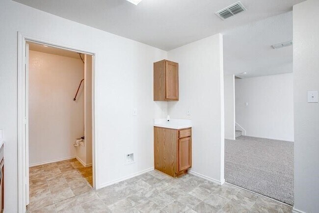 Building Photo - 10540 Flagstaff Run