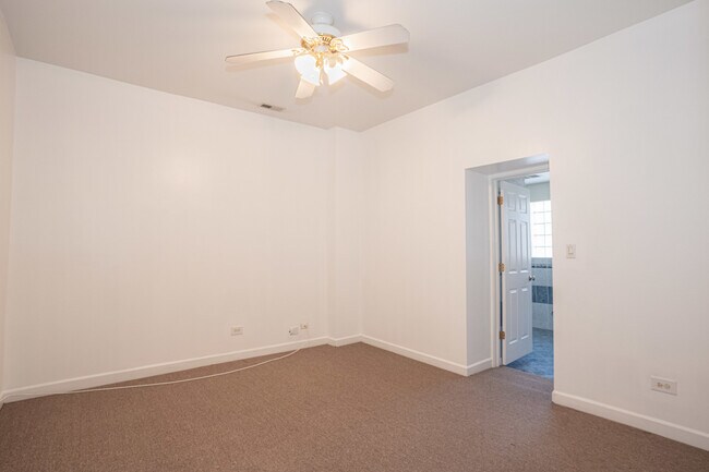 Building Photo - 3710 N Halsted St