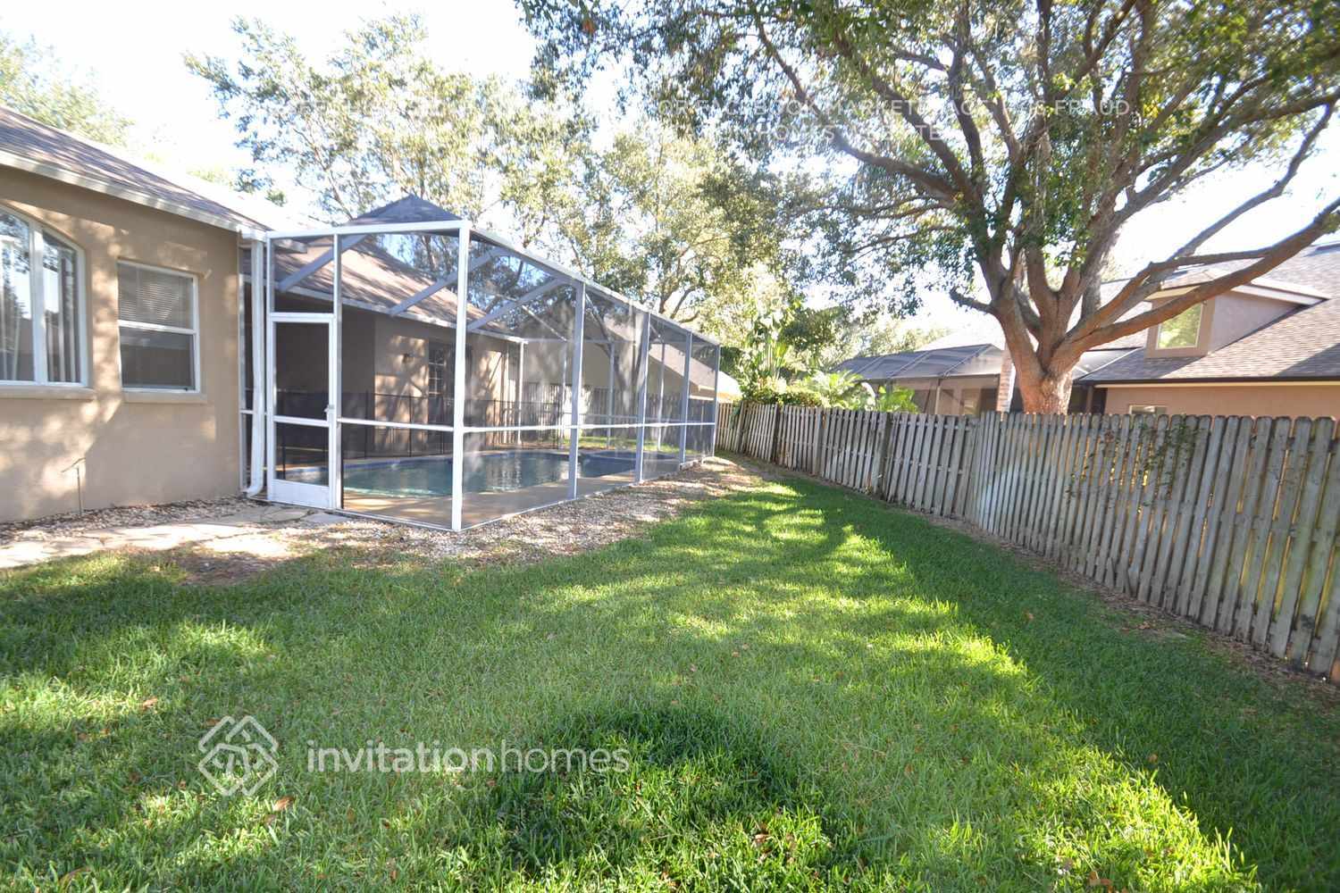 Building Photo - 1413 W River Ct