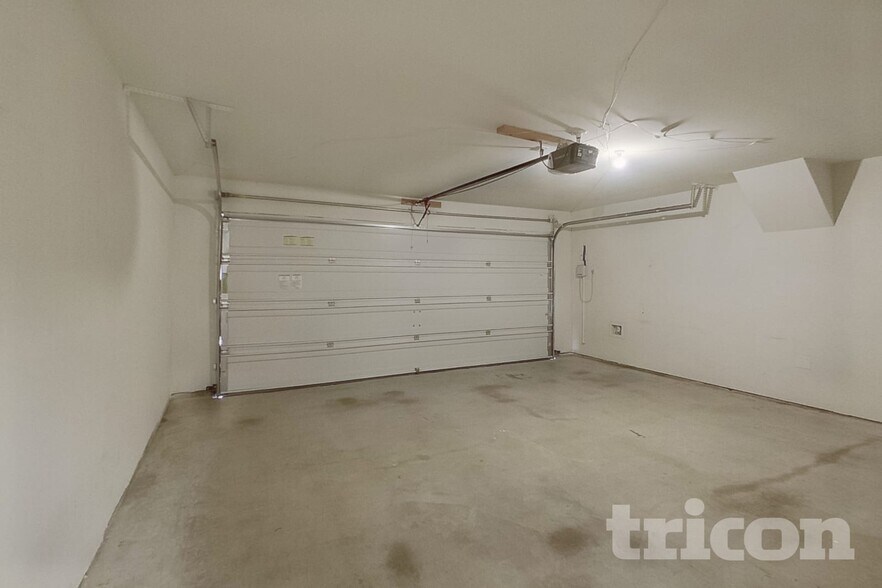 Building Photo - 6312 Jasper Lake Dr