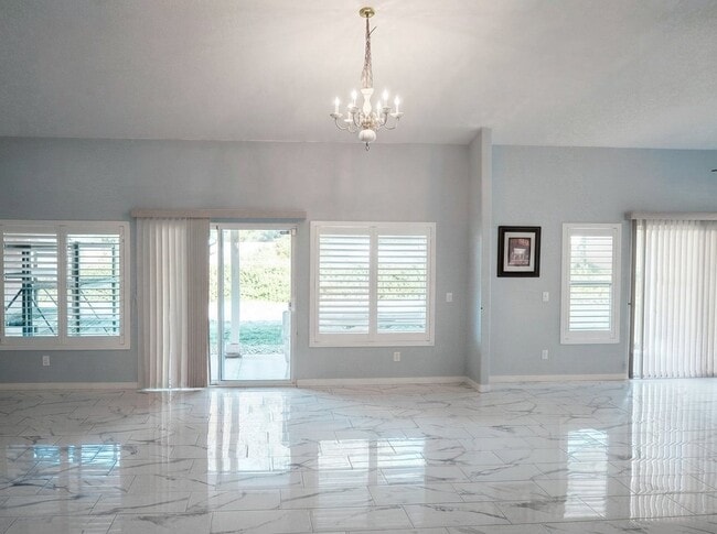 Building Photo - 42336 Camden Way