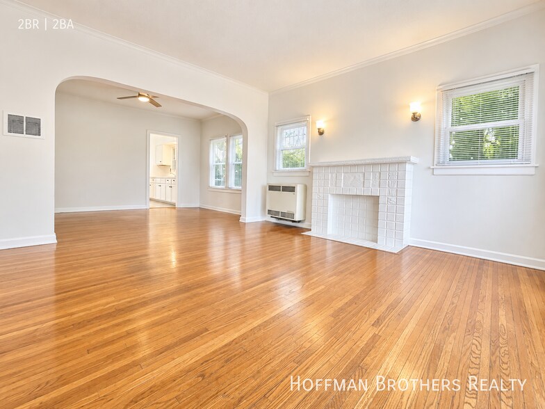 Building Photo - 506 N Genesee Ave