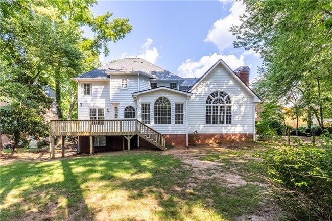 Building Photo - 2560 Hamptons Run