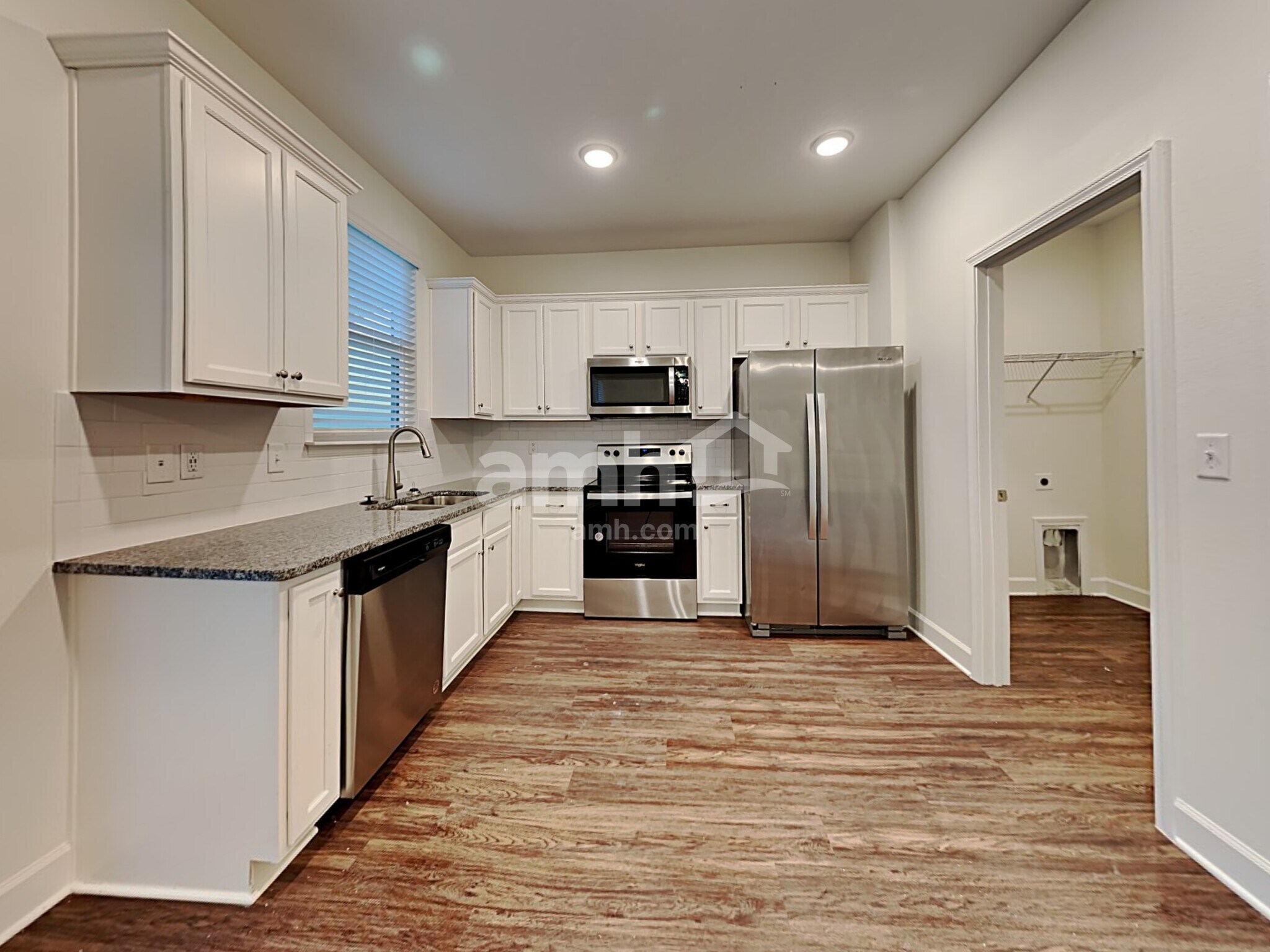Building Photo - 1100 Tan Tara Trl