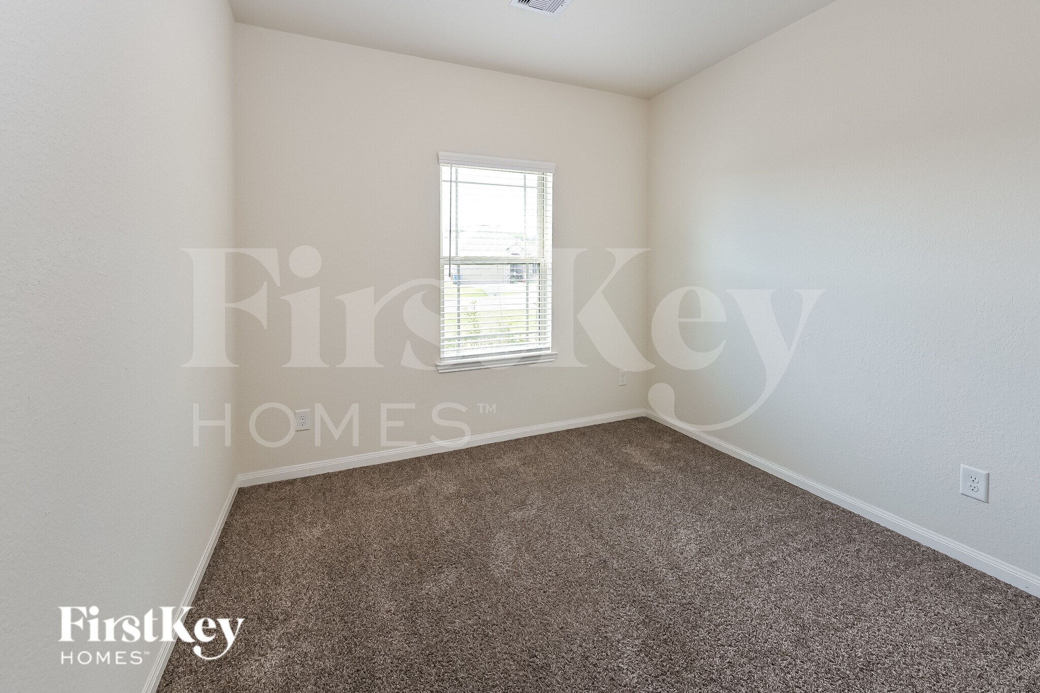 Building Photo - 15809 Roberto Clemente Ct