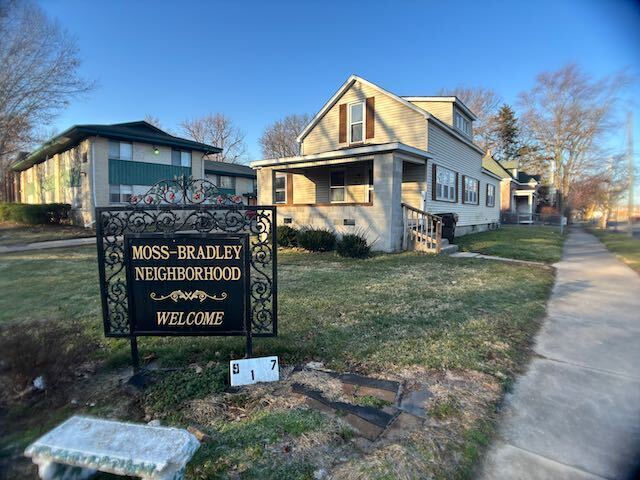 Building Photo - Home near Downtown and Bradley University