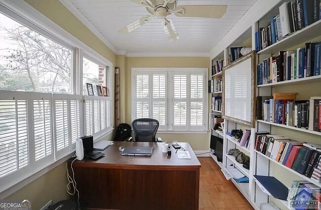 Building Photo - 482 Highland Ave