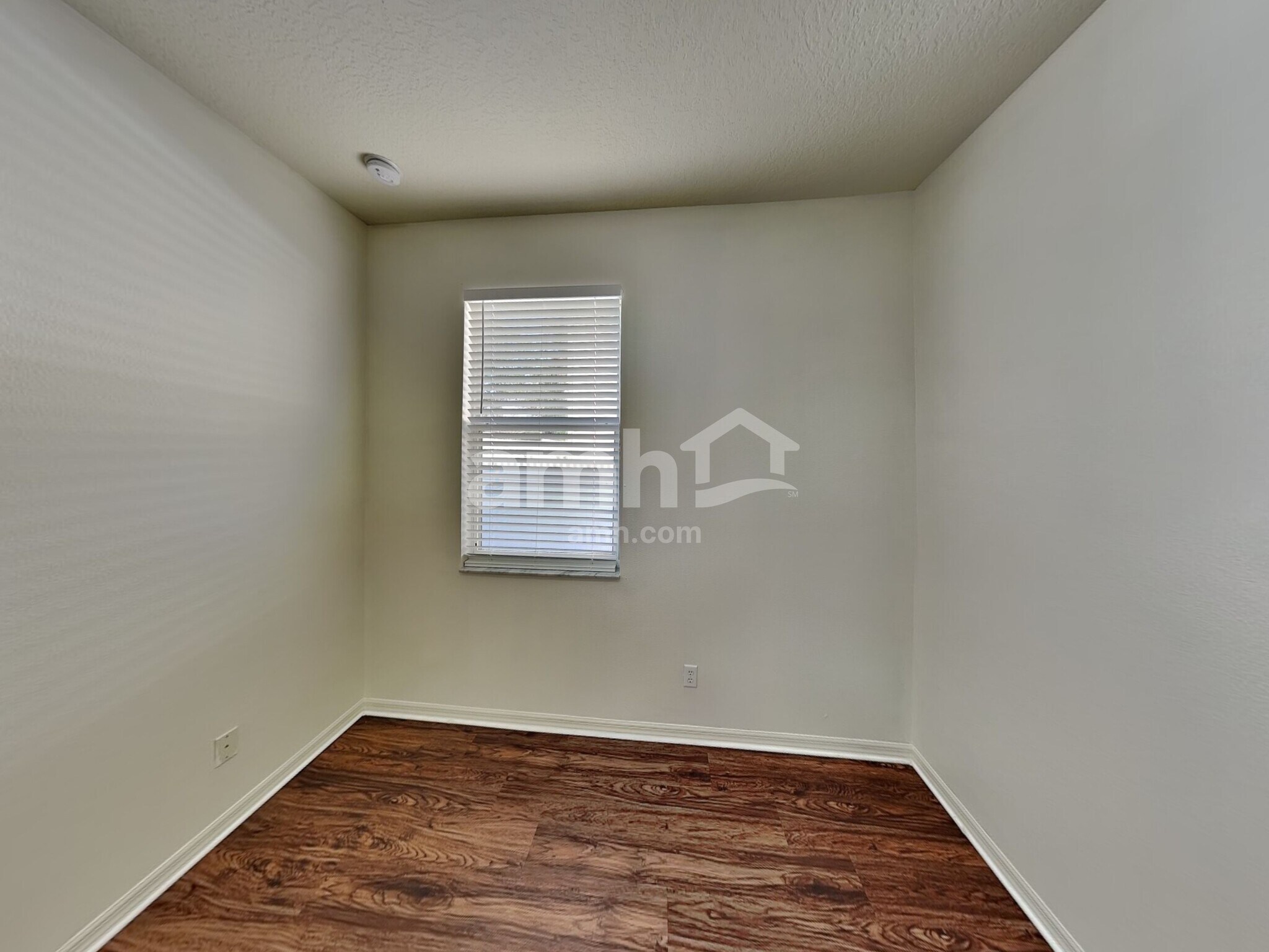 Building Photo - 513 Spring Leap Cir