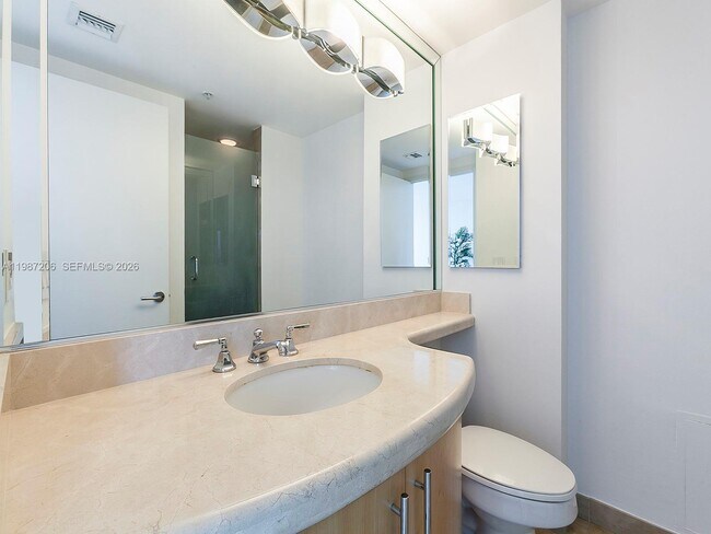 Building Photo - 1500 Ocean Dr